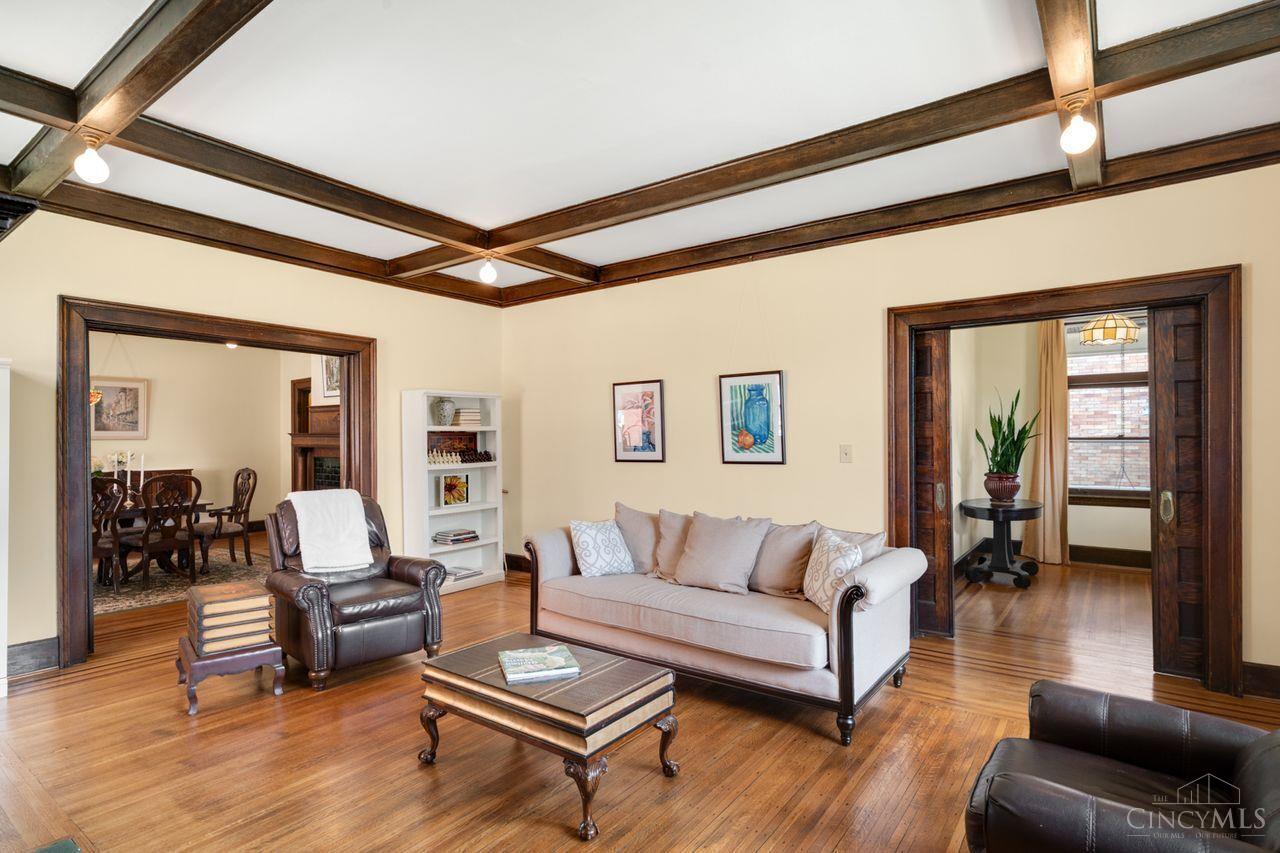 3844 Floral Avenue