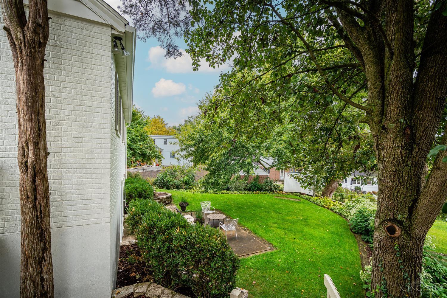 6993 Bramble Hill Drive