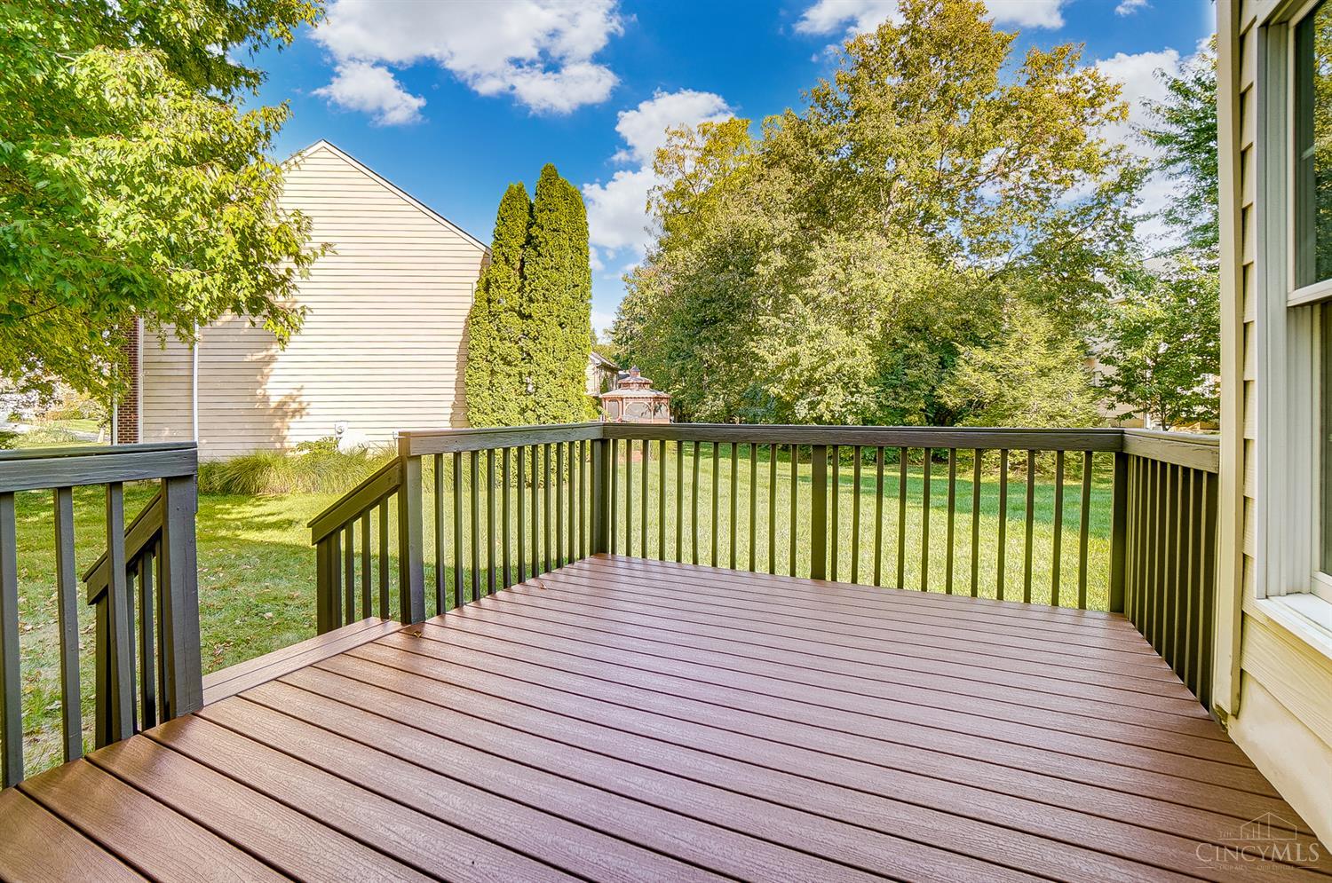 5323 Wandering Way