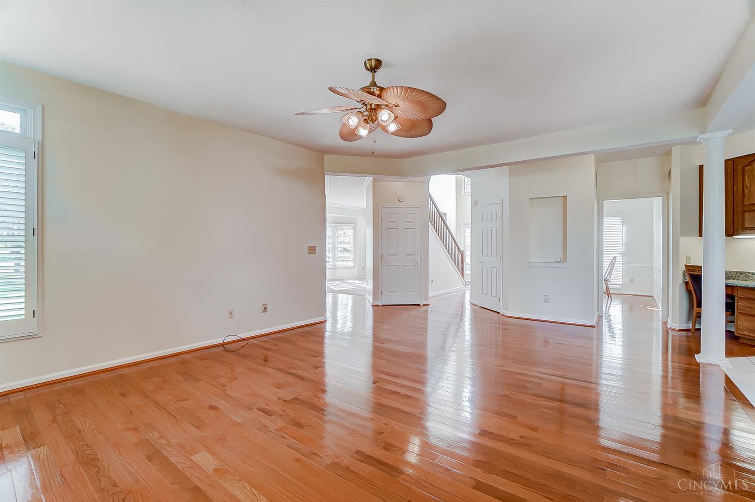 5323 Wandering Way