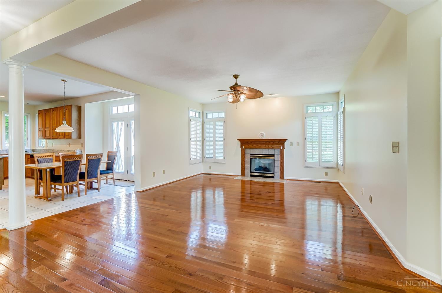 5323 Wandering Way