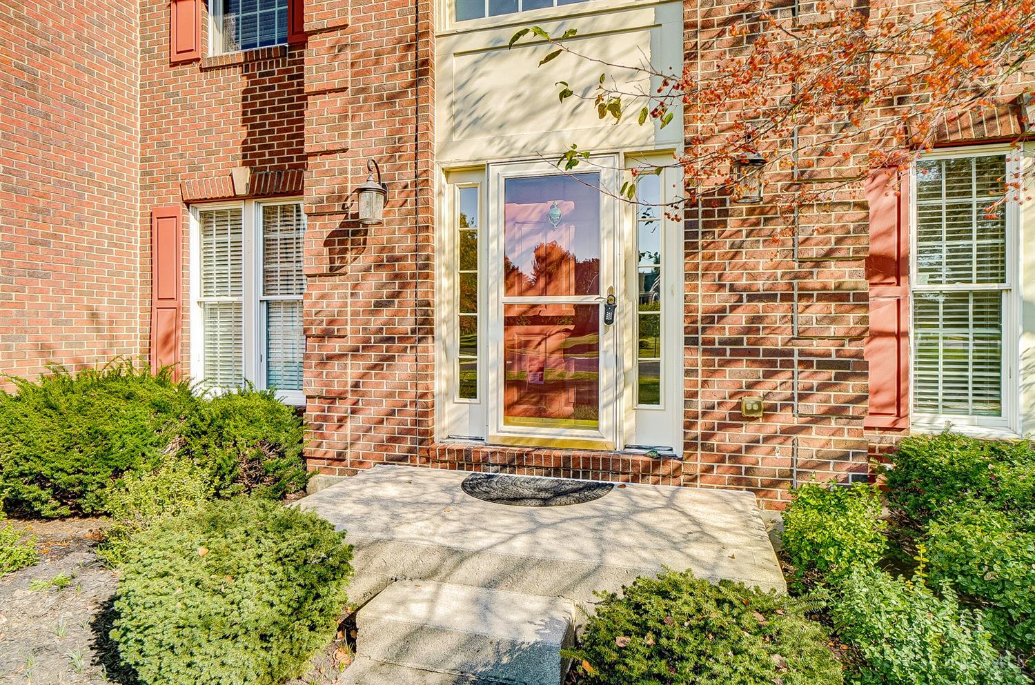 5323 Wandering Way