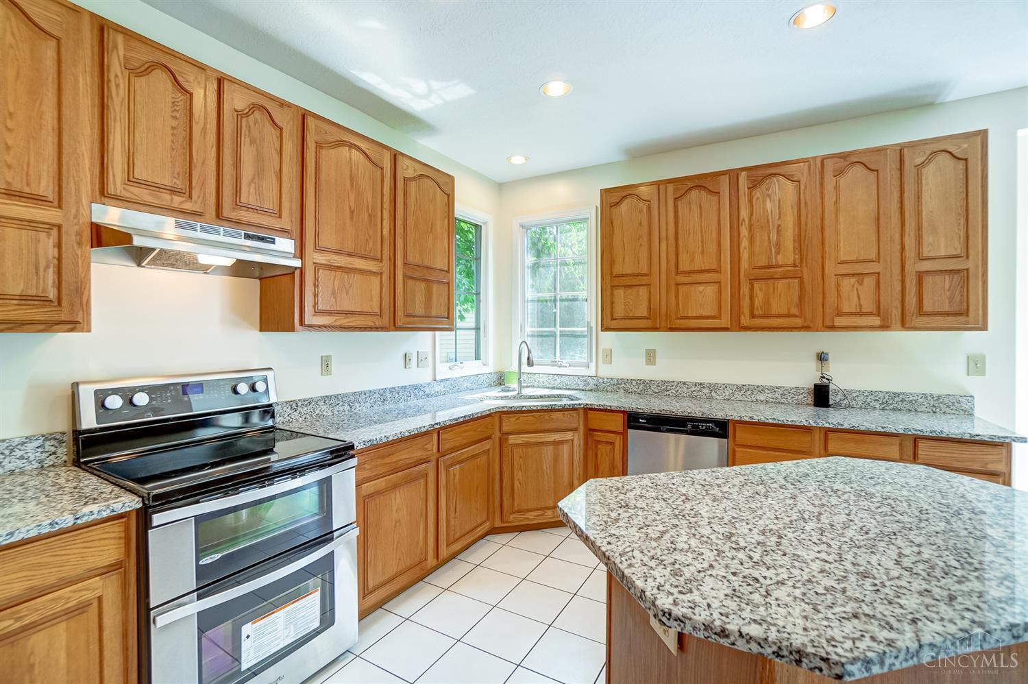 5323 Wandering Way