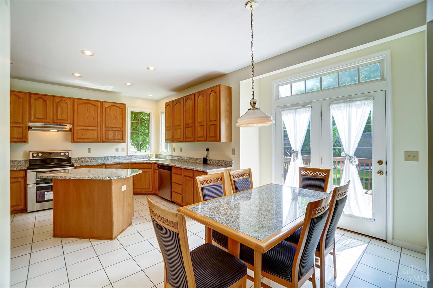 5323 Wandering Way