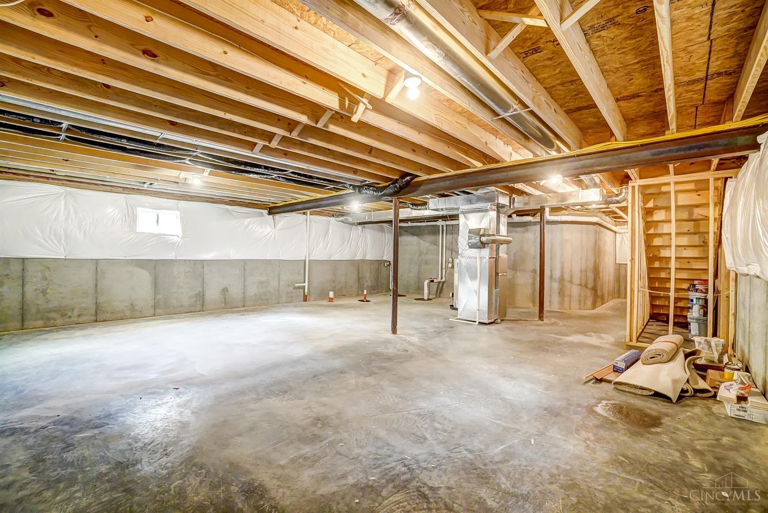 9672 West Ave