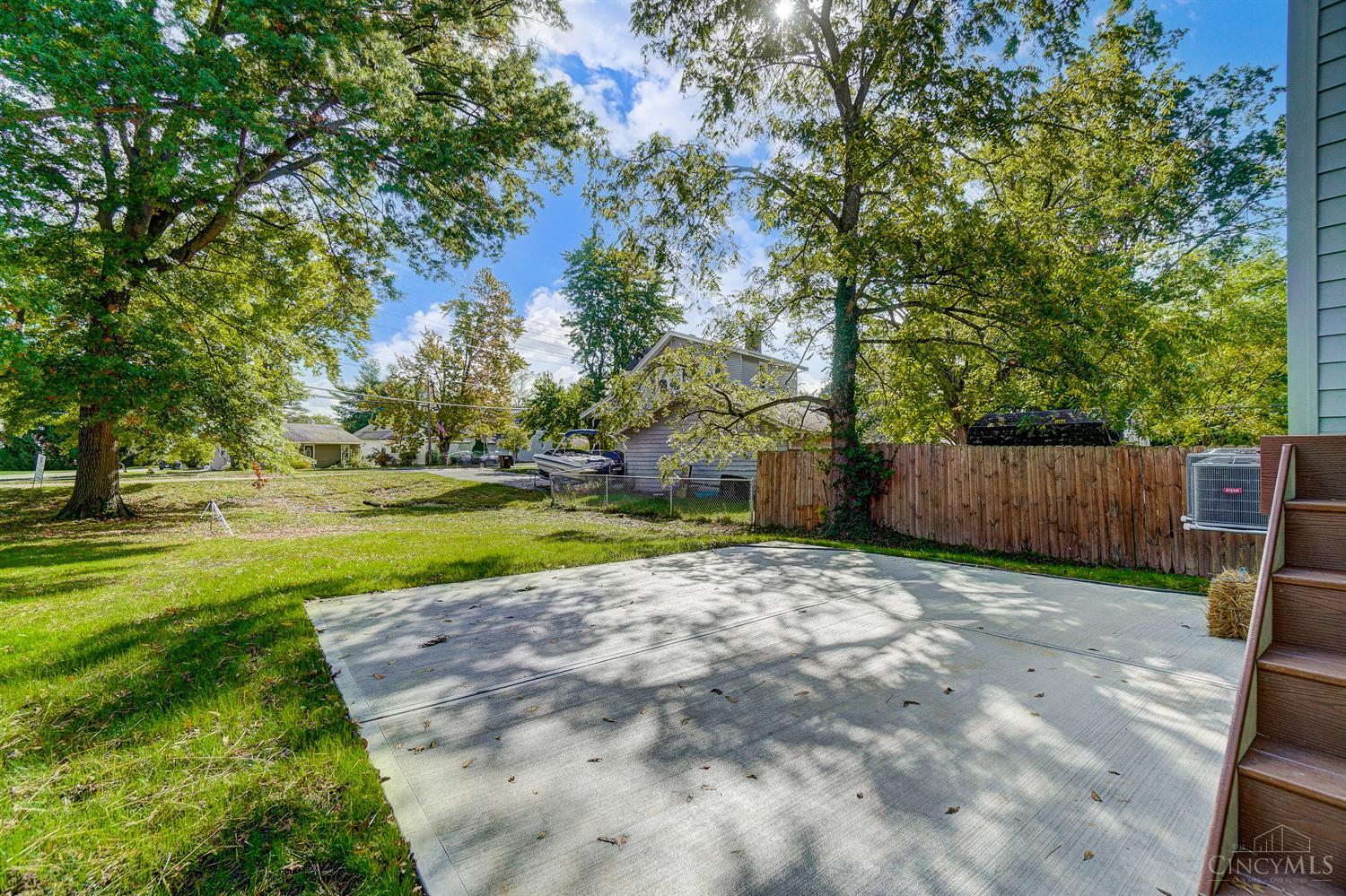 9672 West Ave