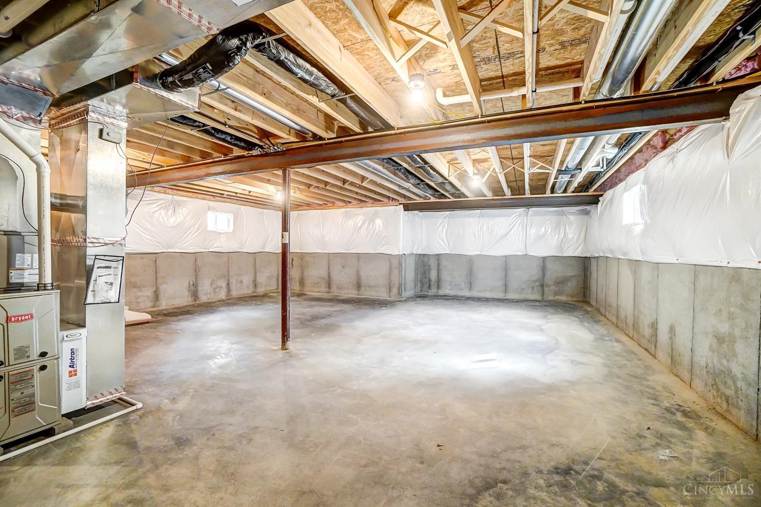 9672 West Ave