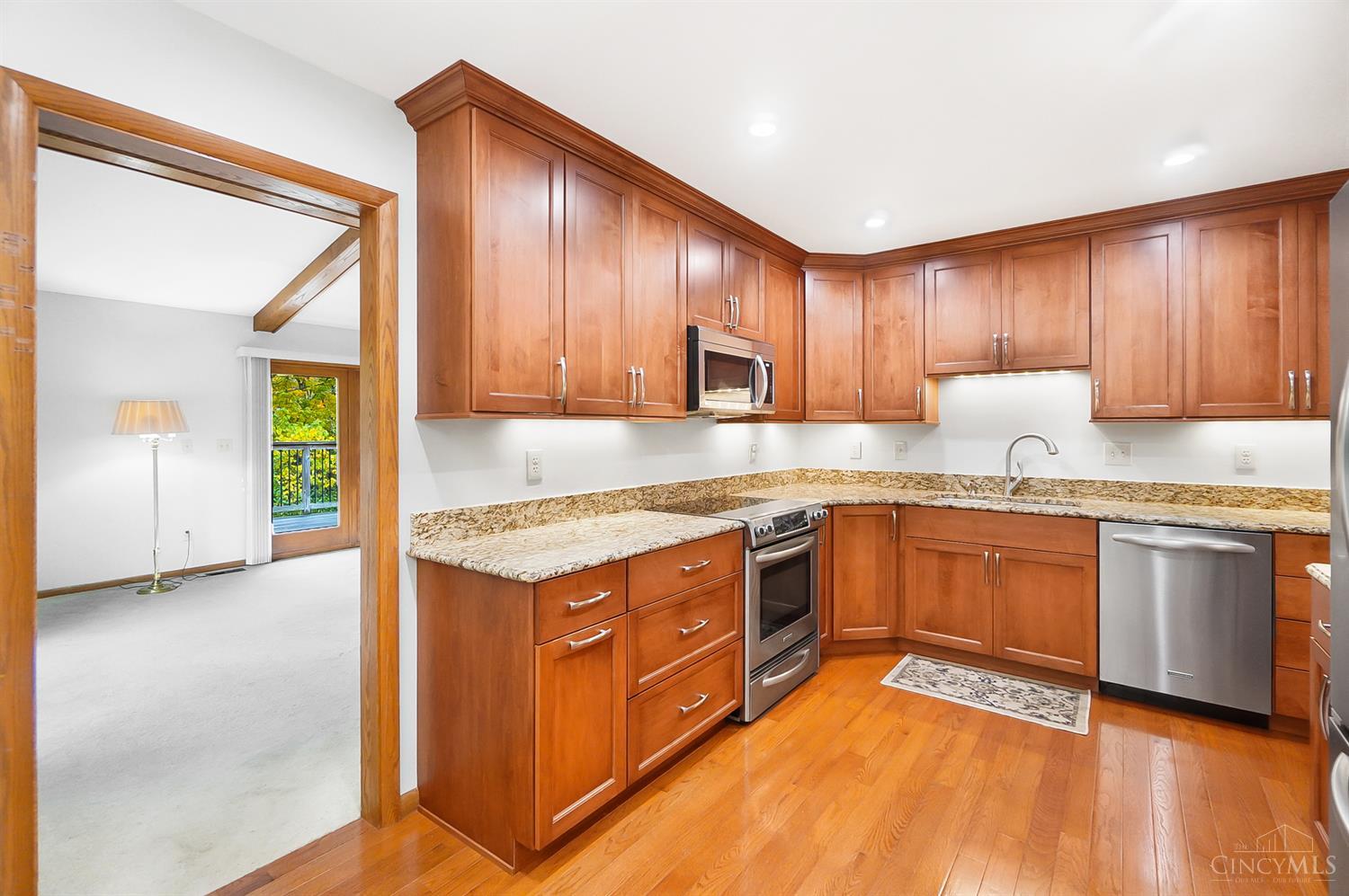 9005 Symmes Knoll Court