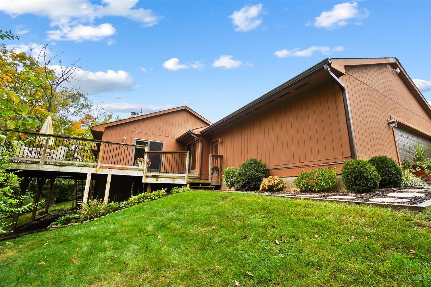 9005 Symmes Knoll Court