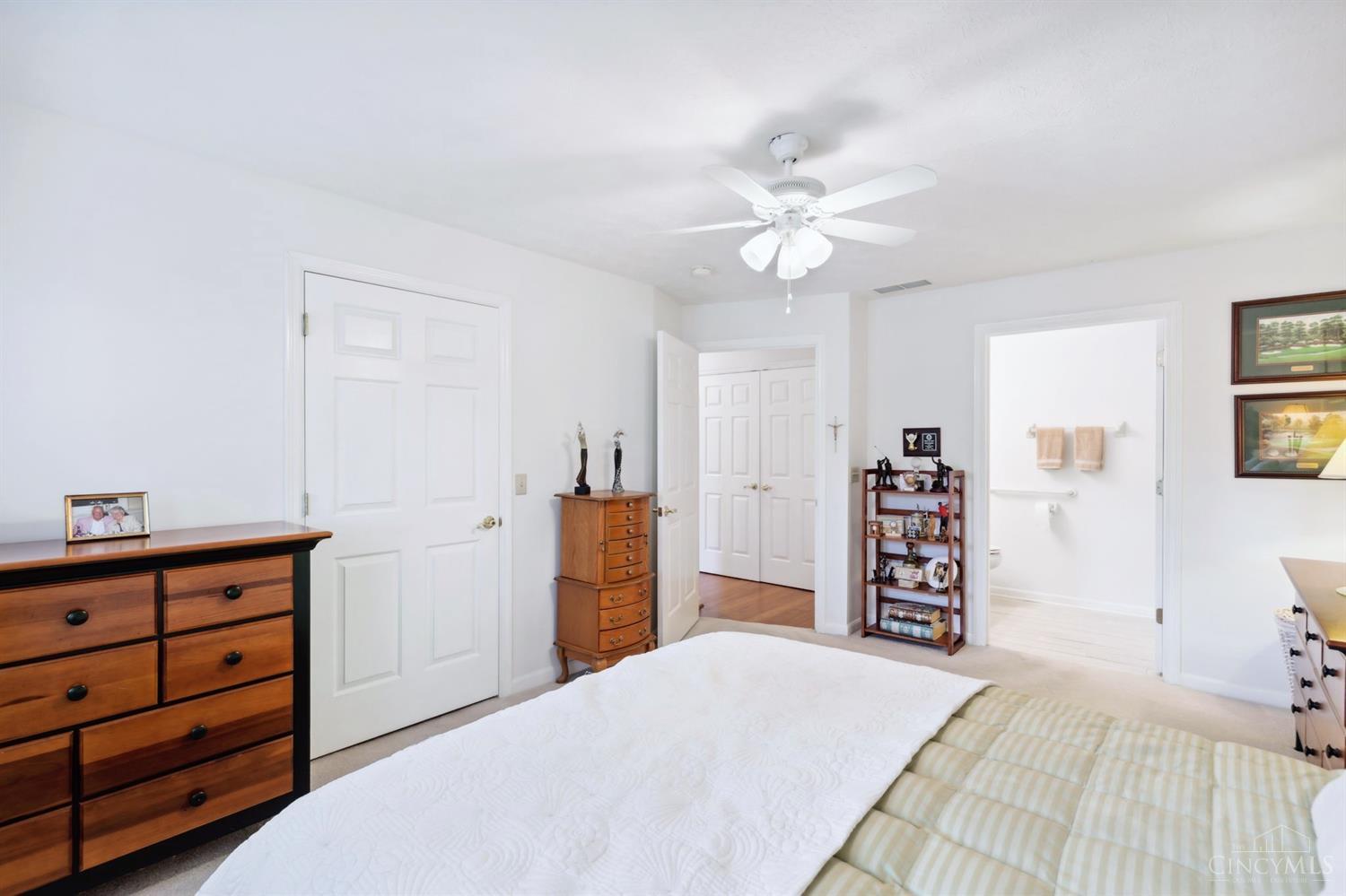5113 N Bend