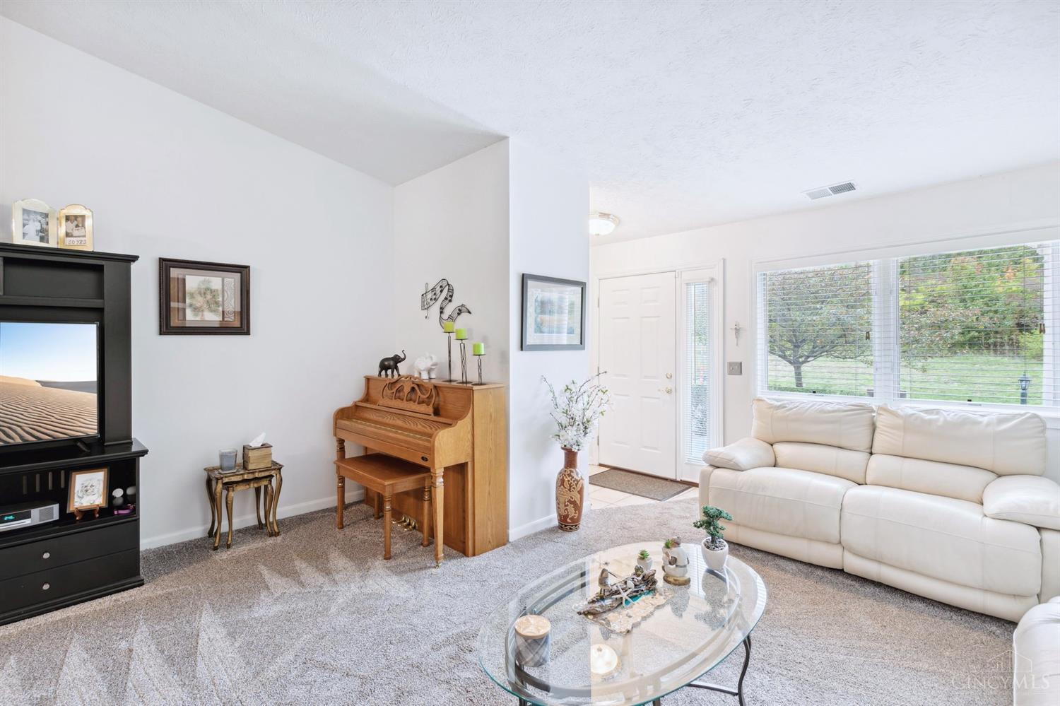 5113 N Bend