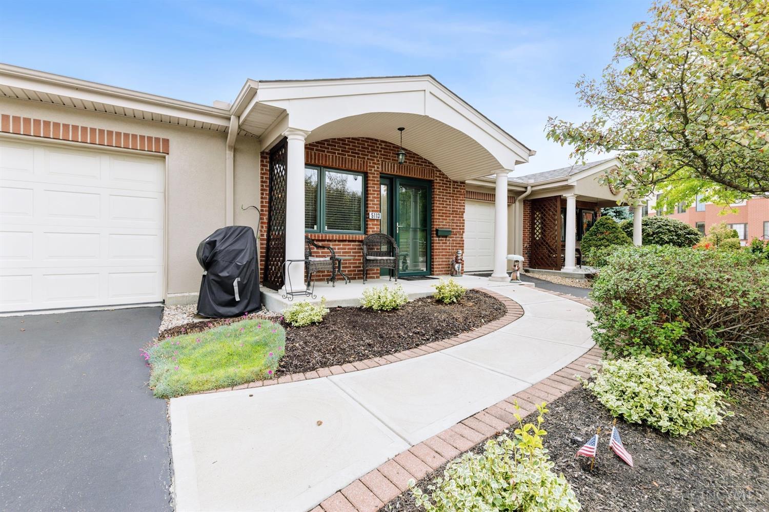5113 N Bend
