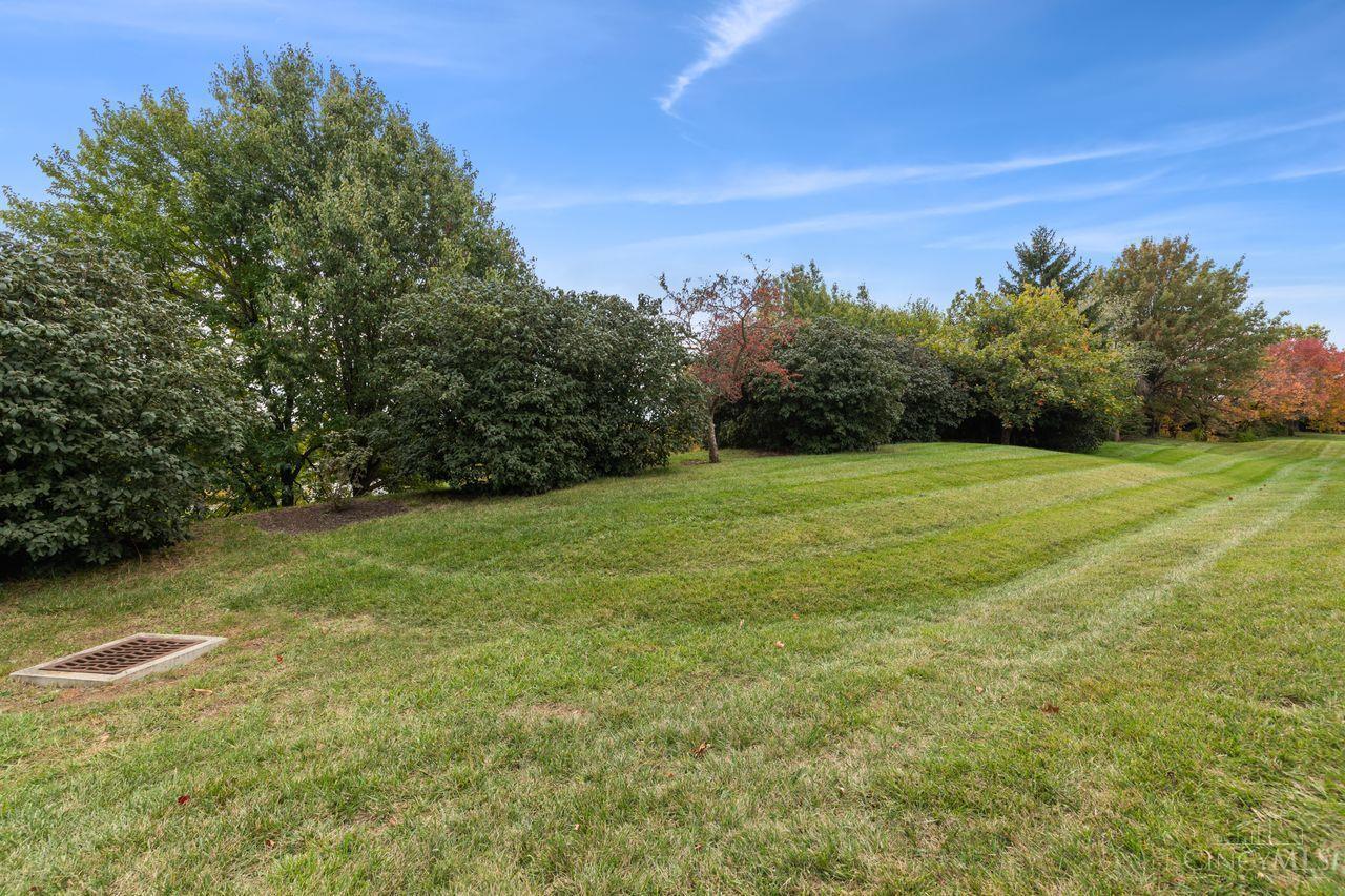 6239 Lakesprings Drive