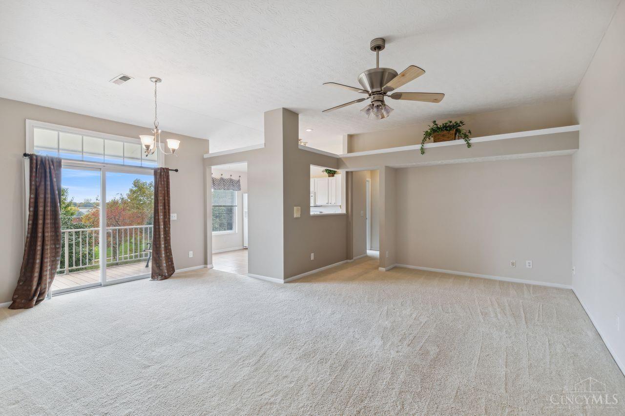 6239 Lakesprings Drive