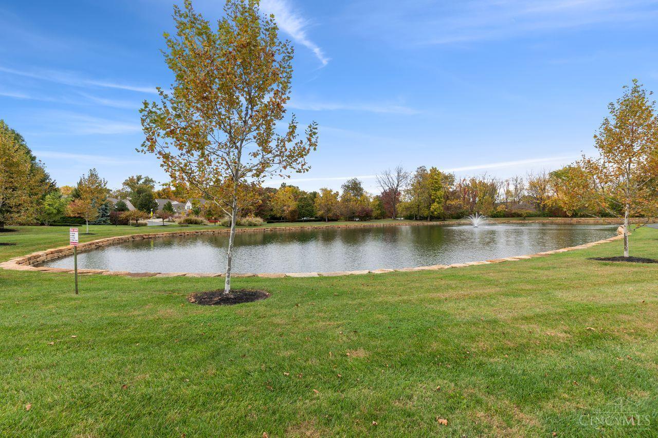 6239 Lakesprings Drive