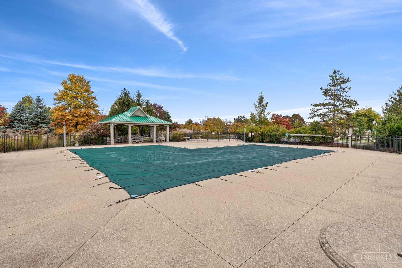 6239 Lakesprings Drive