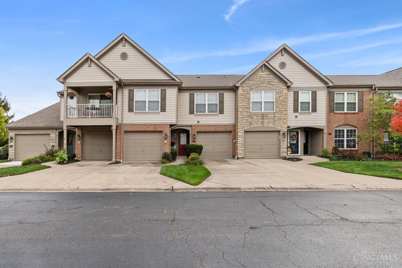 6239 Lakesprings Drive