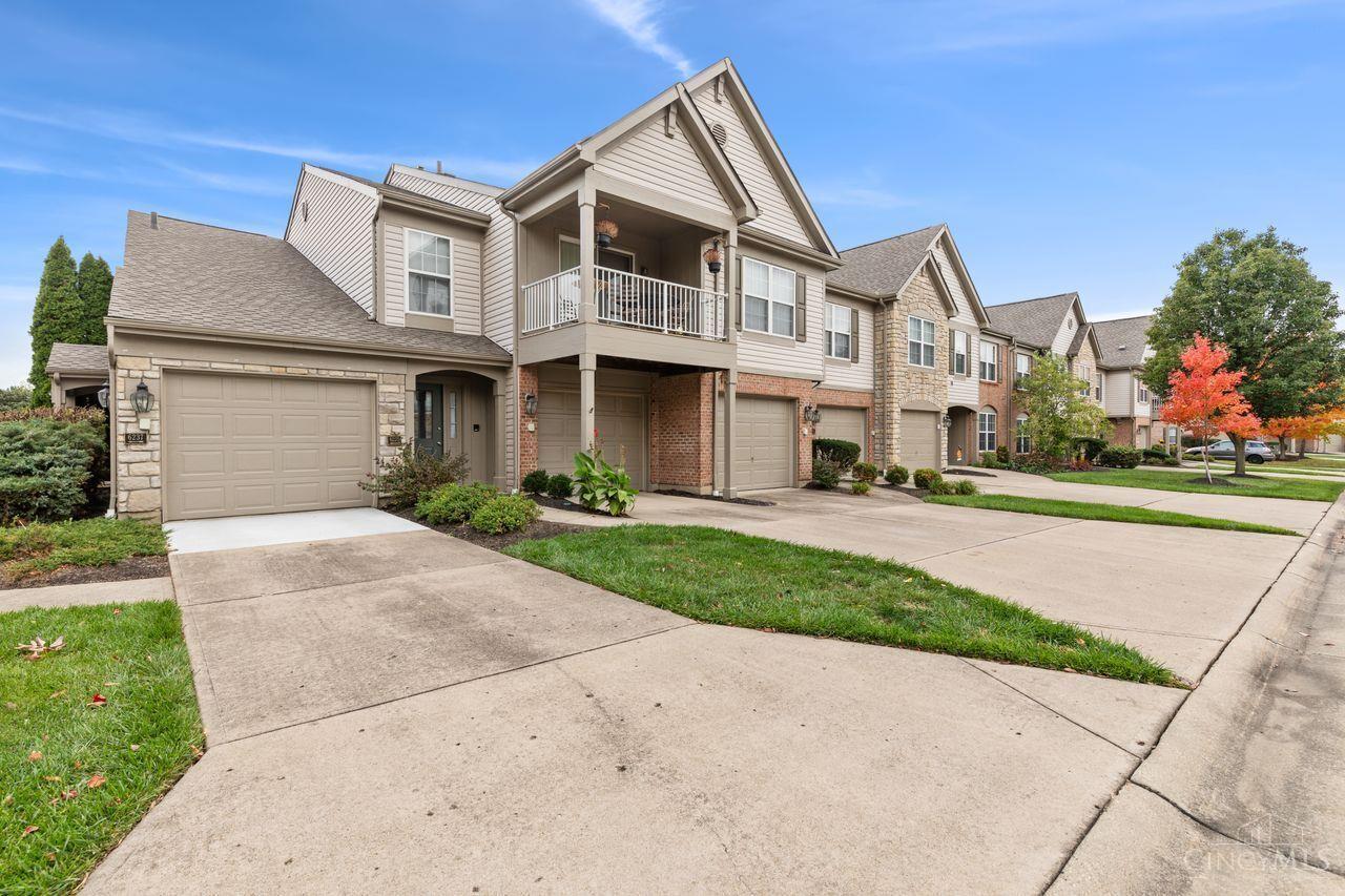 6239 Lakesprings Drive