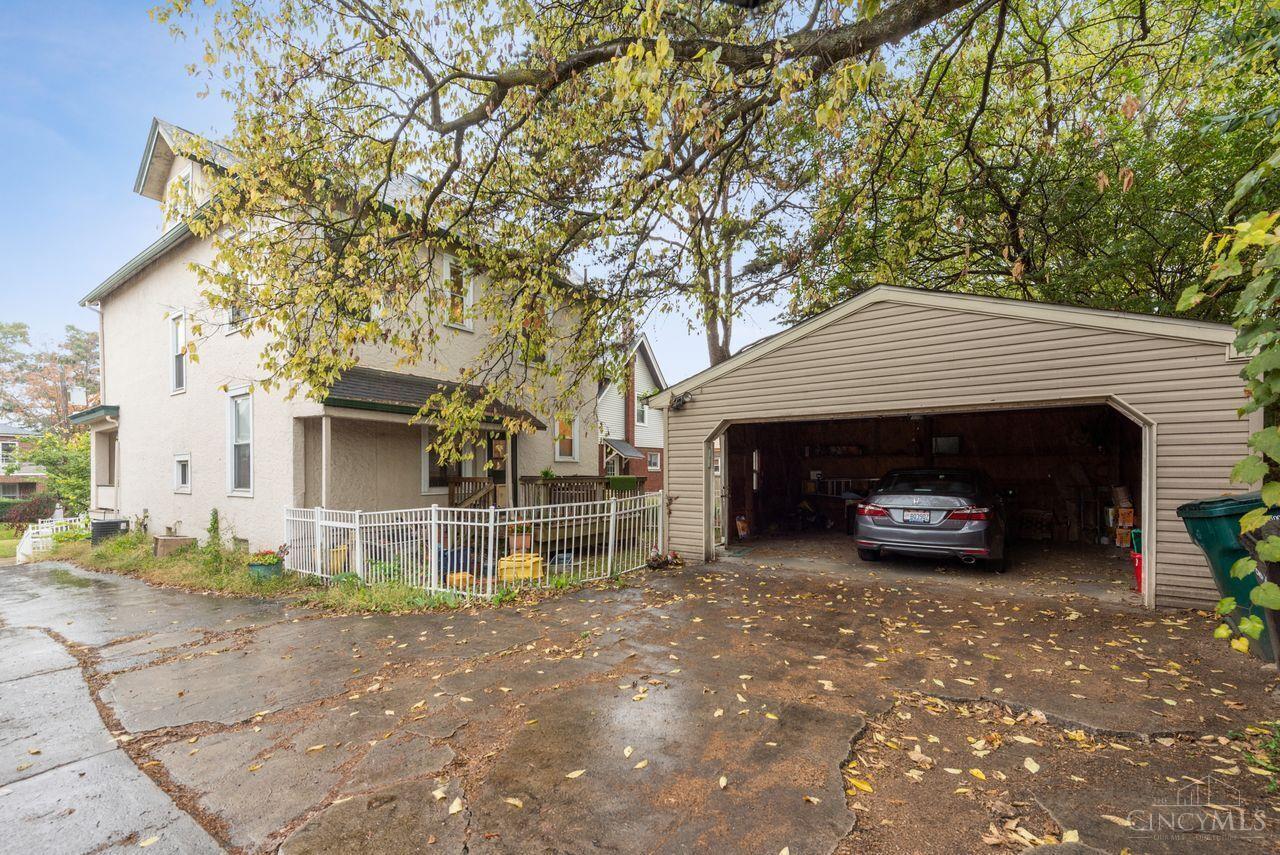 3130 Parkview Avenue