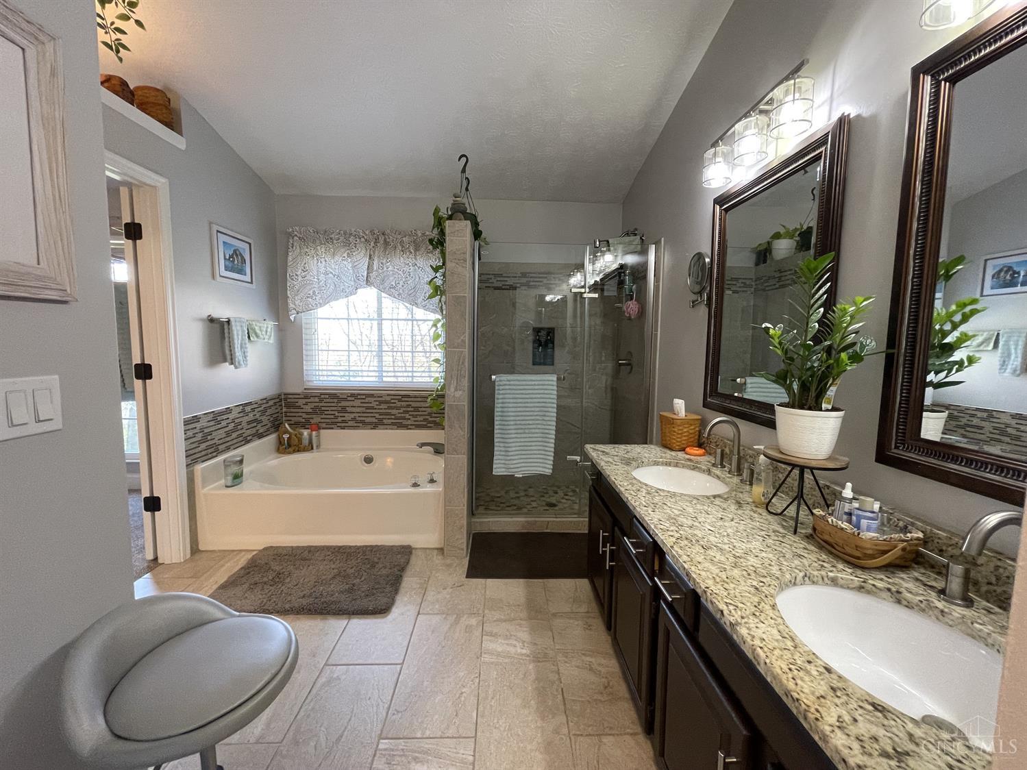 1732 Emerald Glade Lane