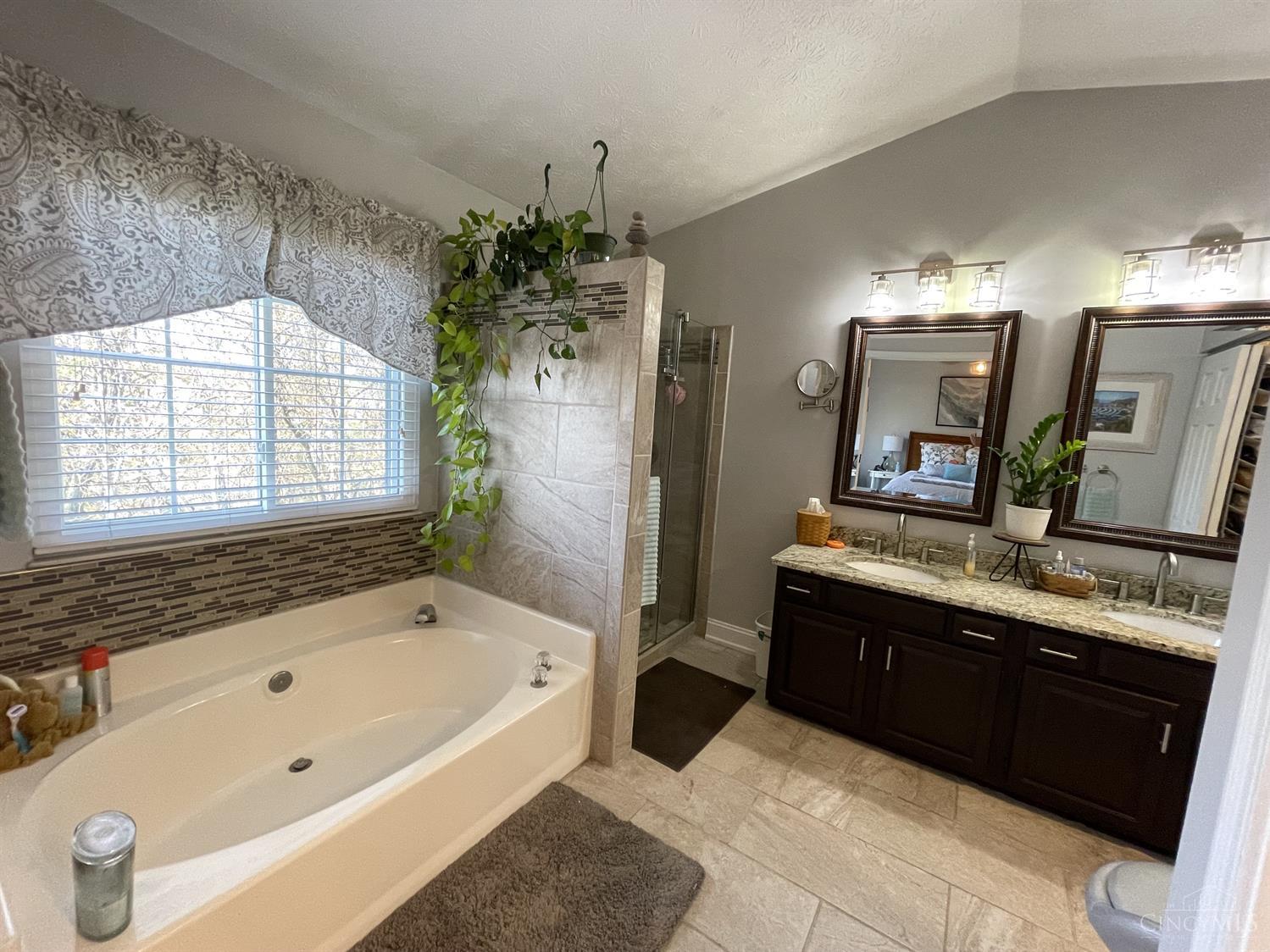 1732 Emerald Glade Lane
