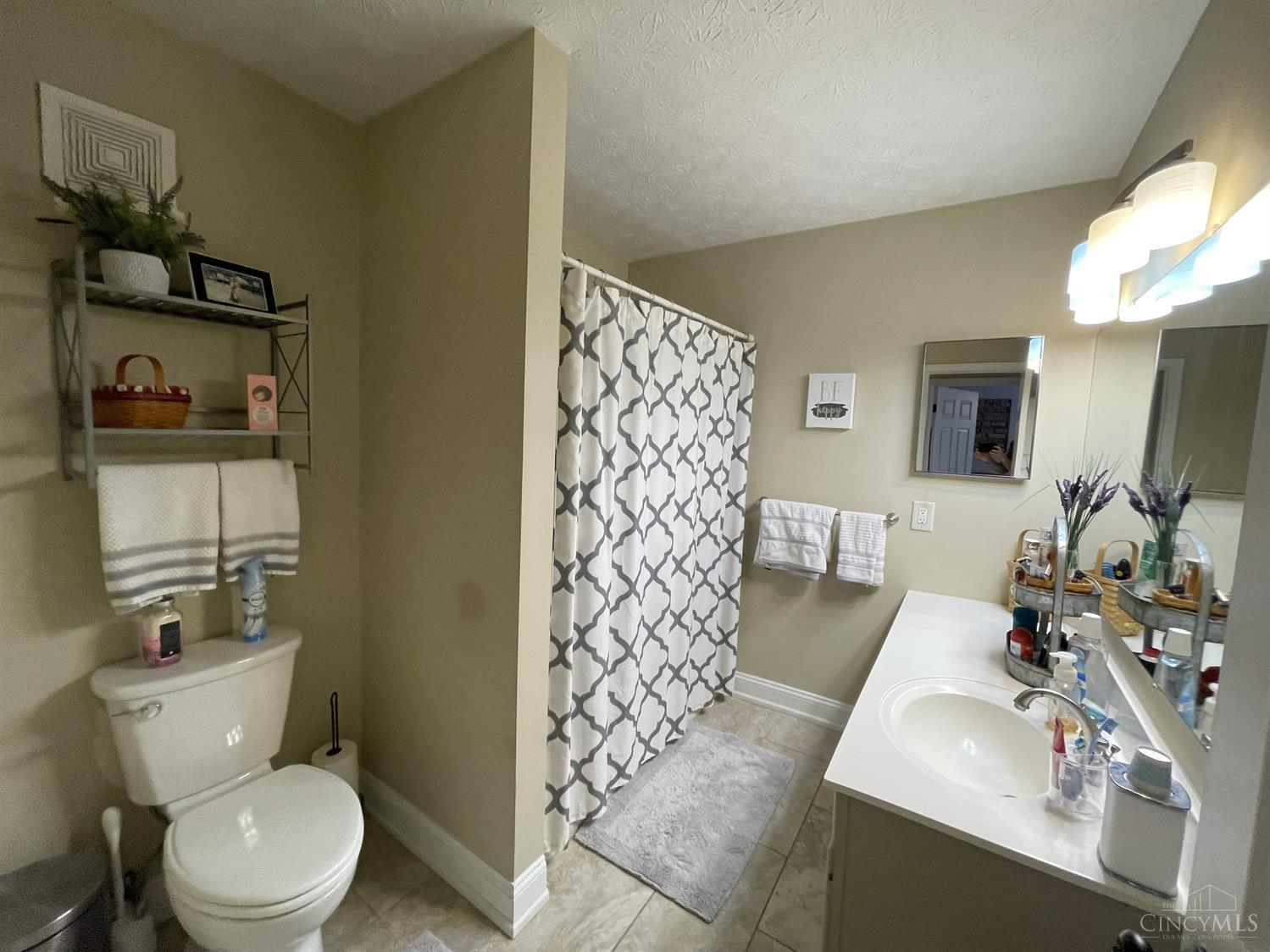 1732 Emerald Glade Lane