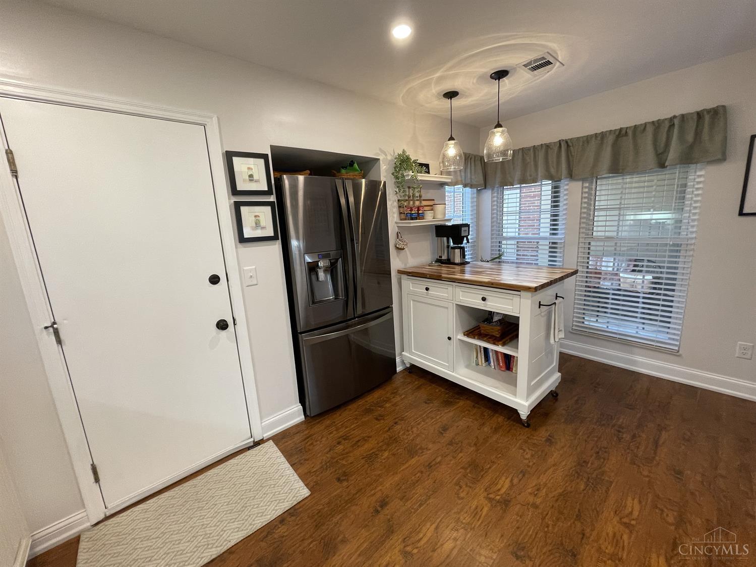 1732 Emerald Glade Lane
