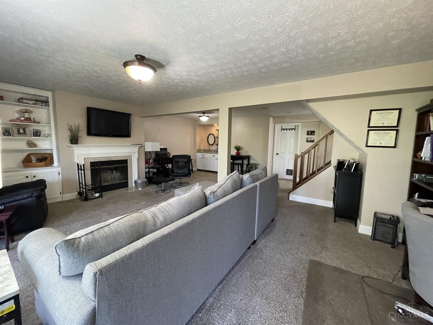 1732 Emerald Glade Lane