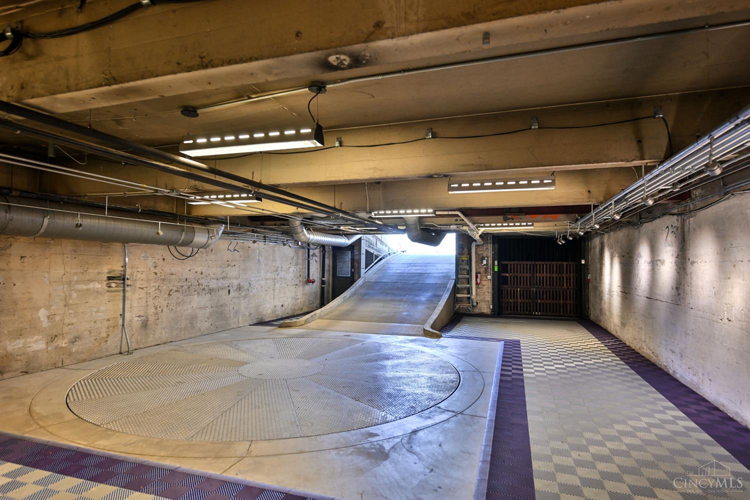 28 W Central Parkway