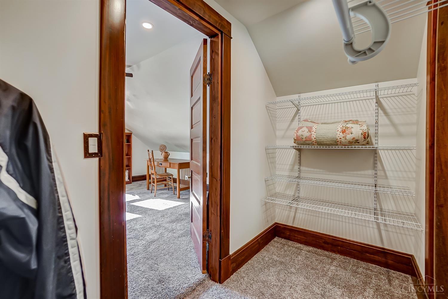 2726 Silverleaf Avenue