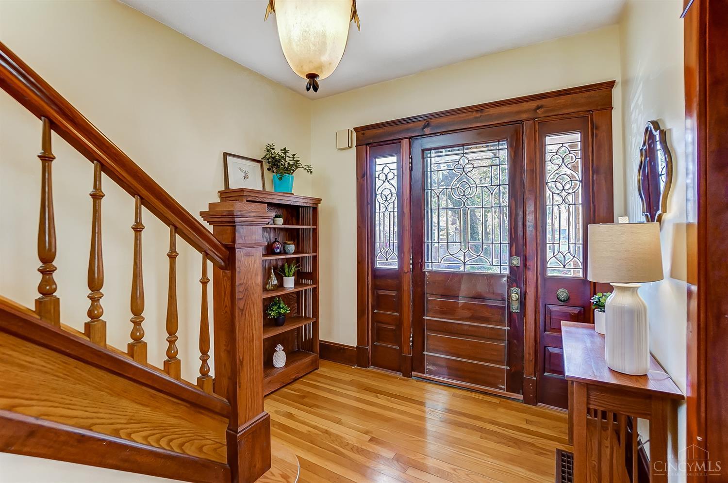 2726 Silverleaf Avenue