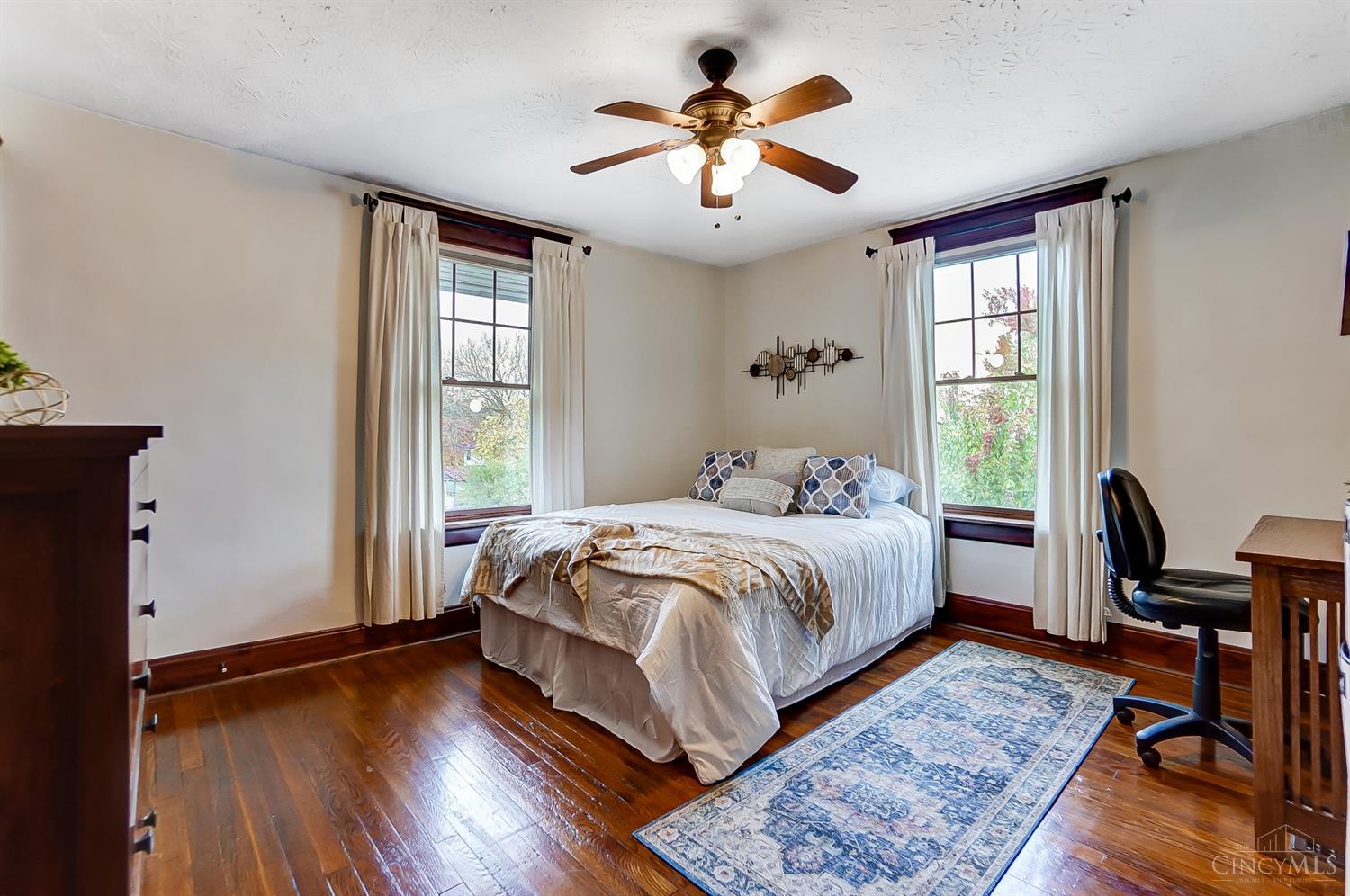 2726 Silverleaf Avenue