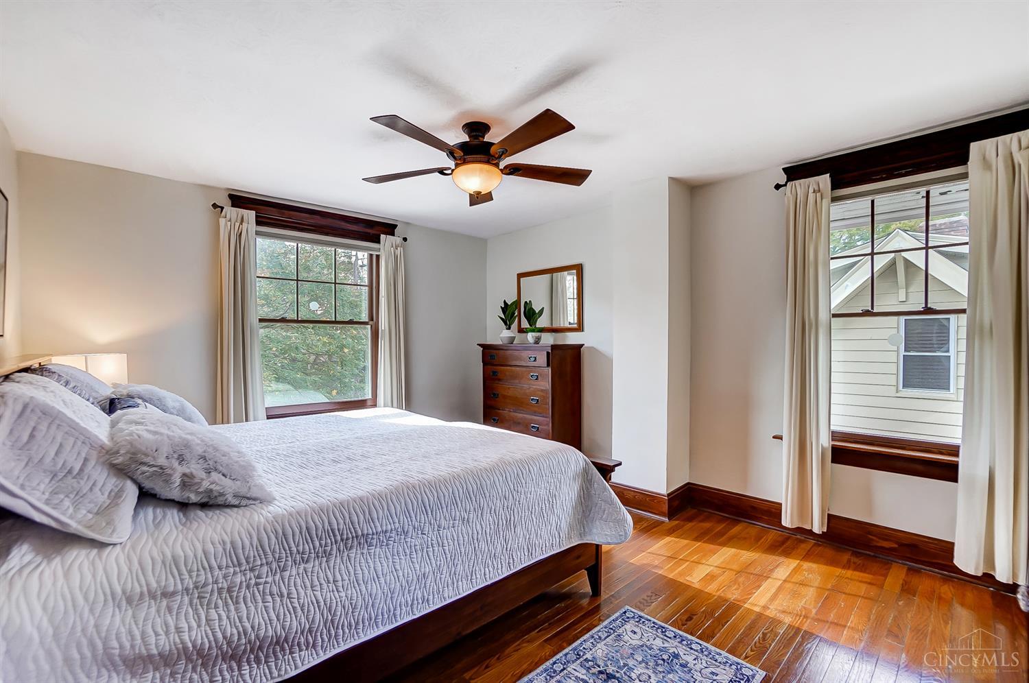 2726 Silverleaf Avenue