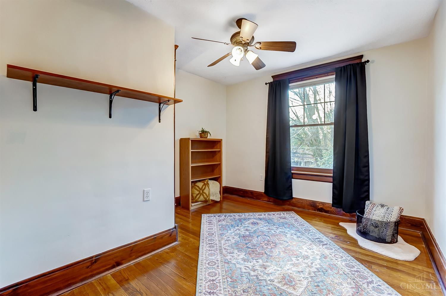 2726 Silverleaf Avenue