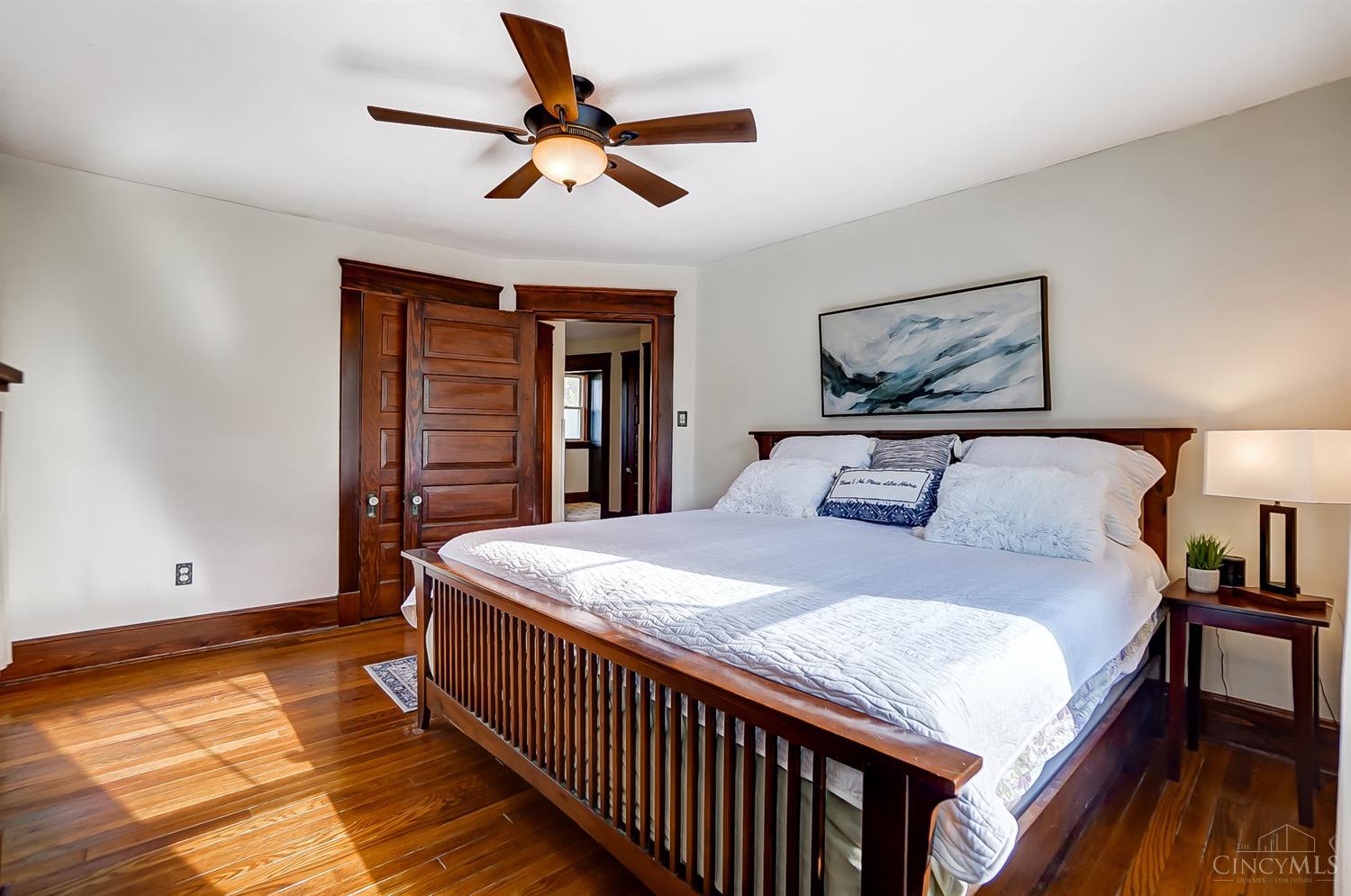 2726 Silverleaf Avenue