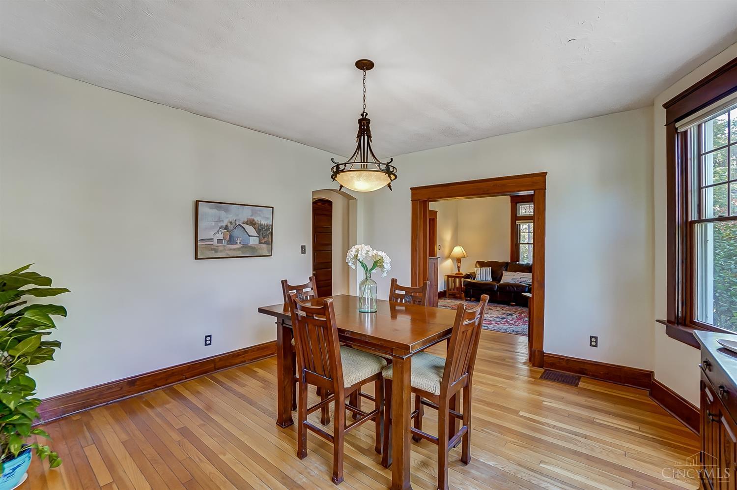 2726 Silverleaf Avenue