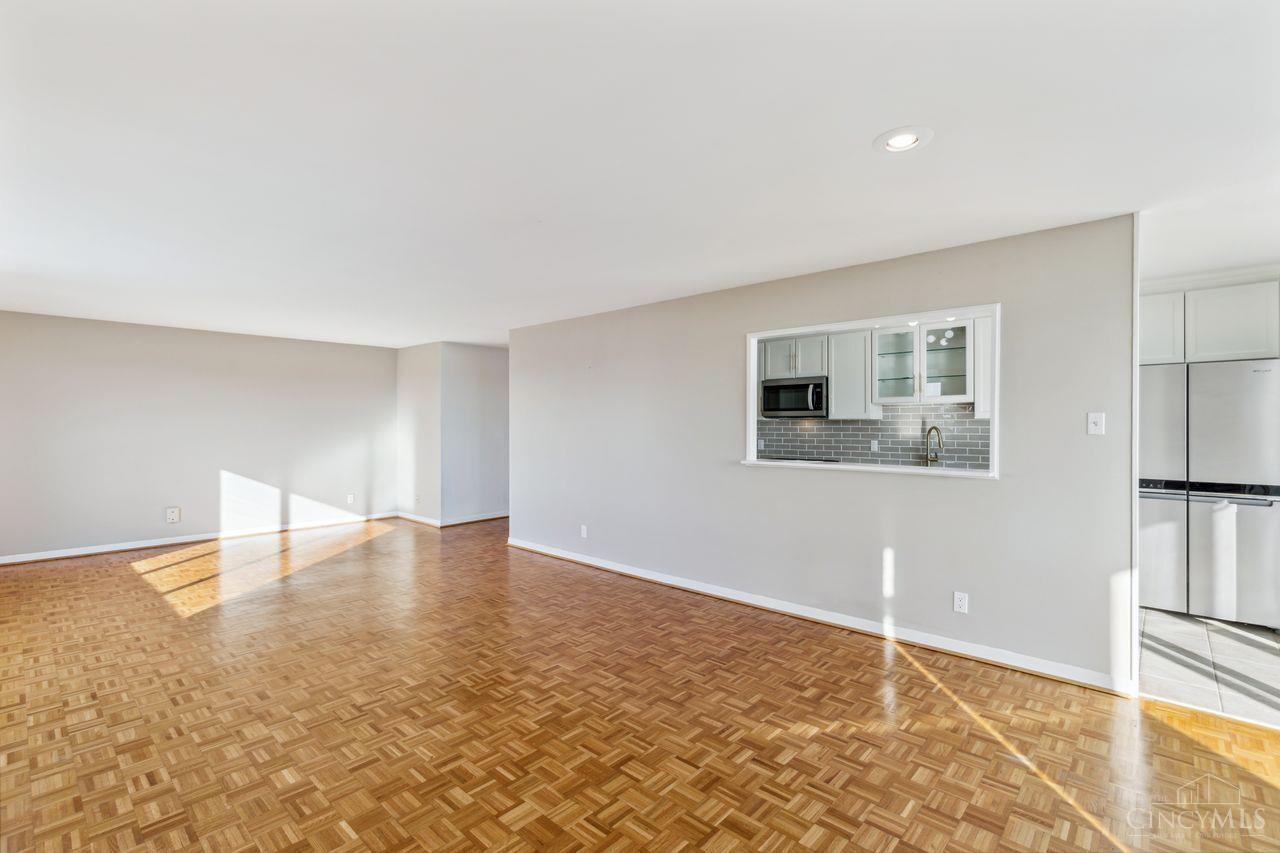 2324 Madison Road 1003