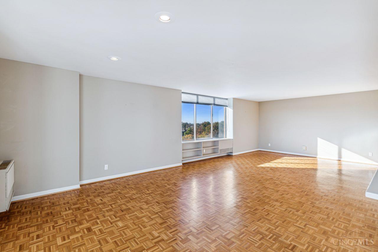2324 Madison Road 1003