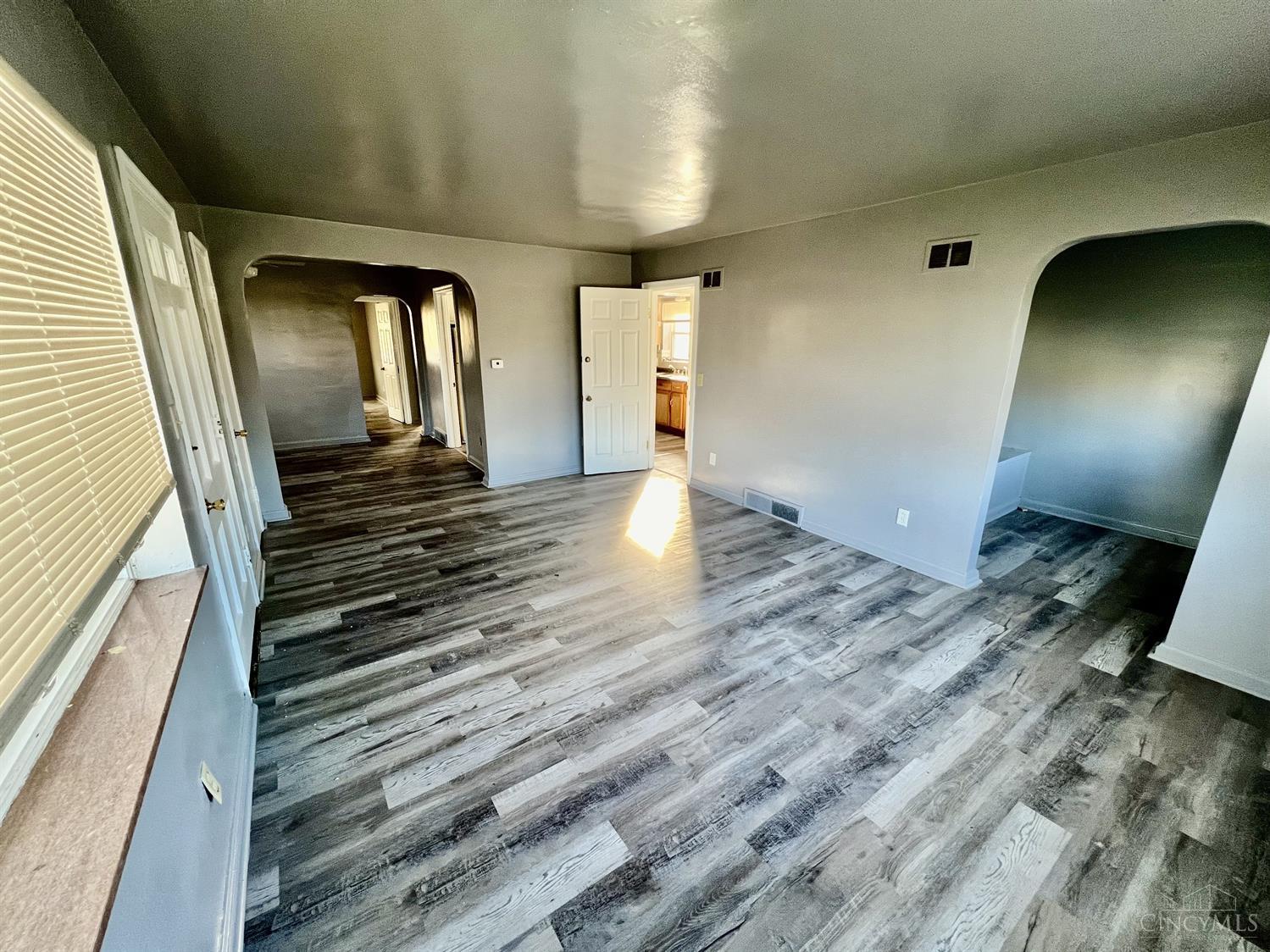 1639 Section Road
