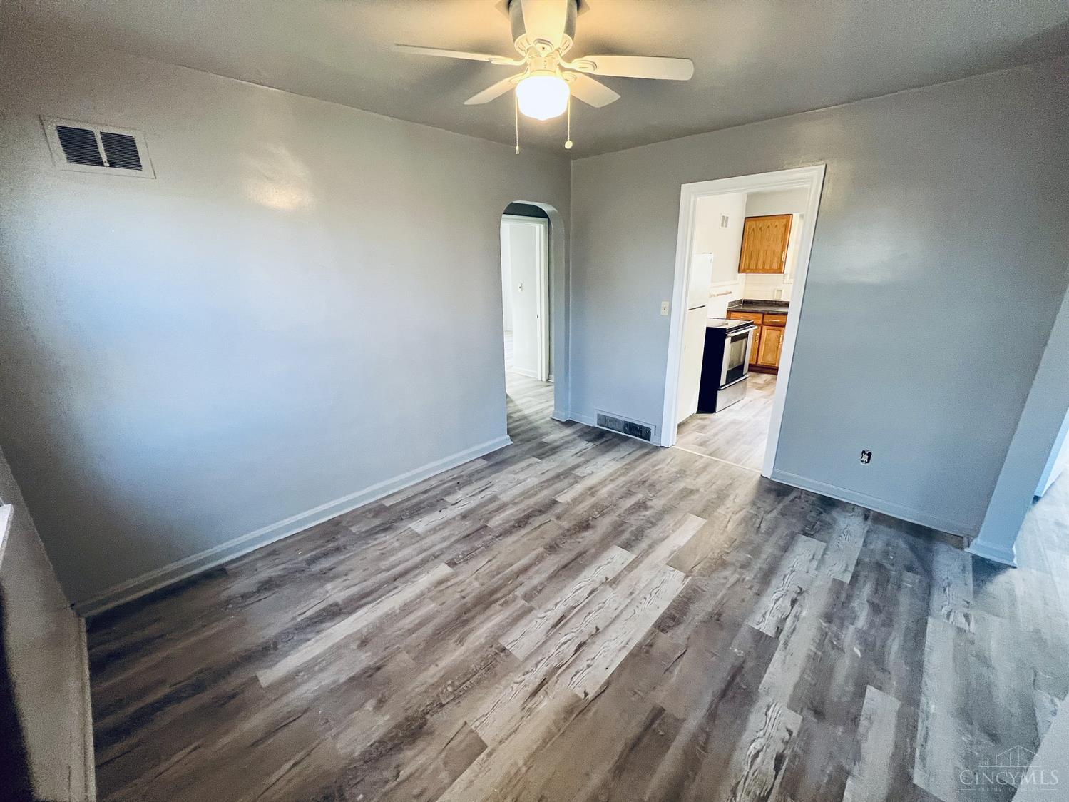1639 Section Road