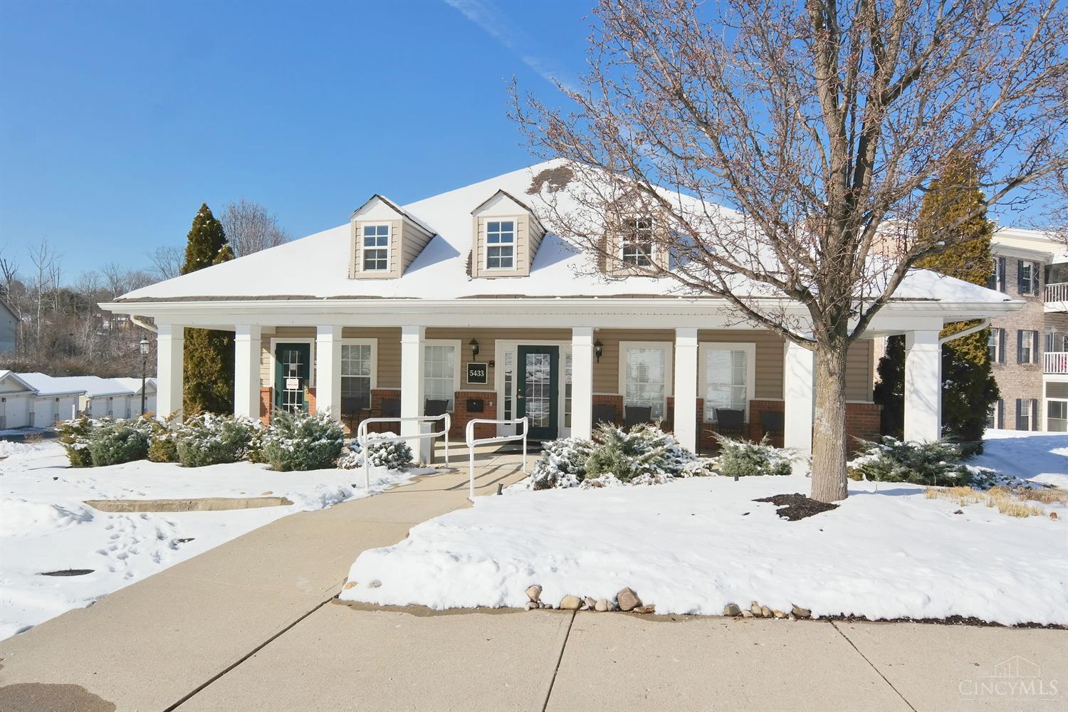 5401 Michelles Oak Court C