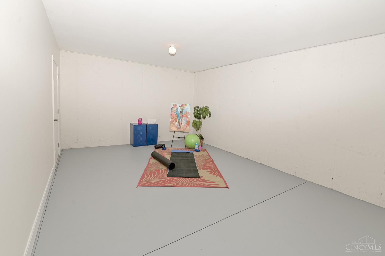 752 Delta Avenue 2