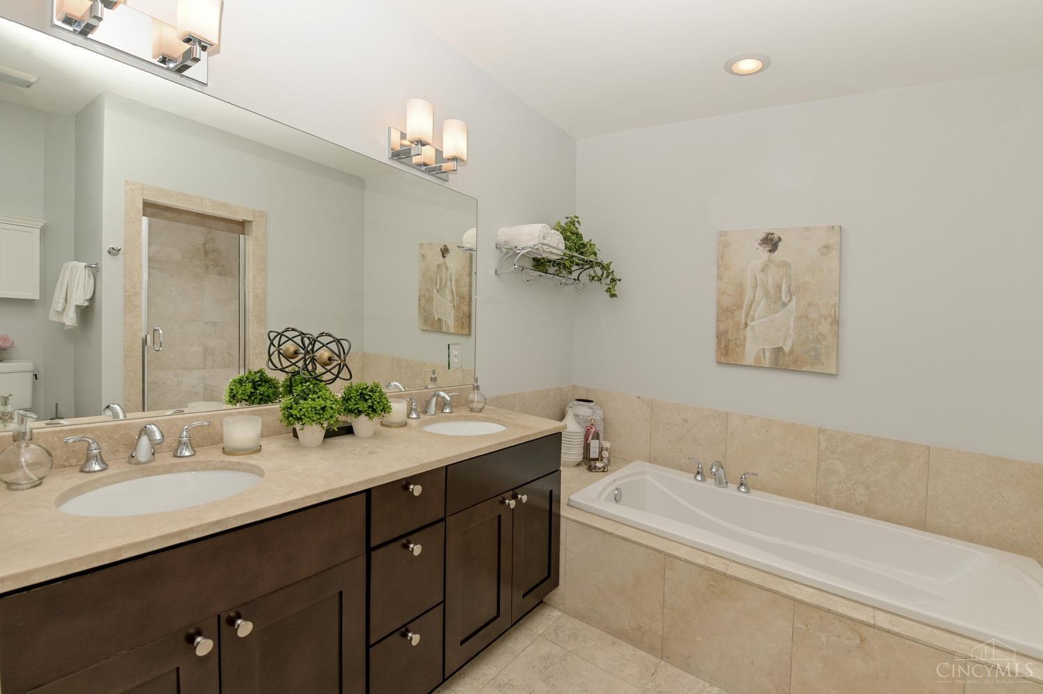 752 Delta Avenue 2