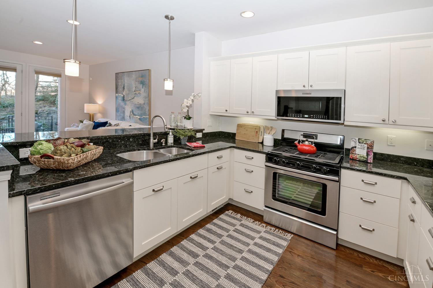 752 Delta Avenue 2