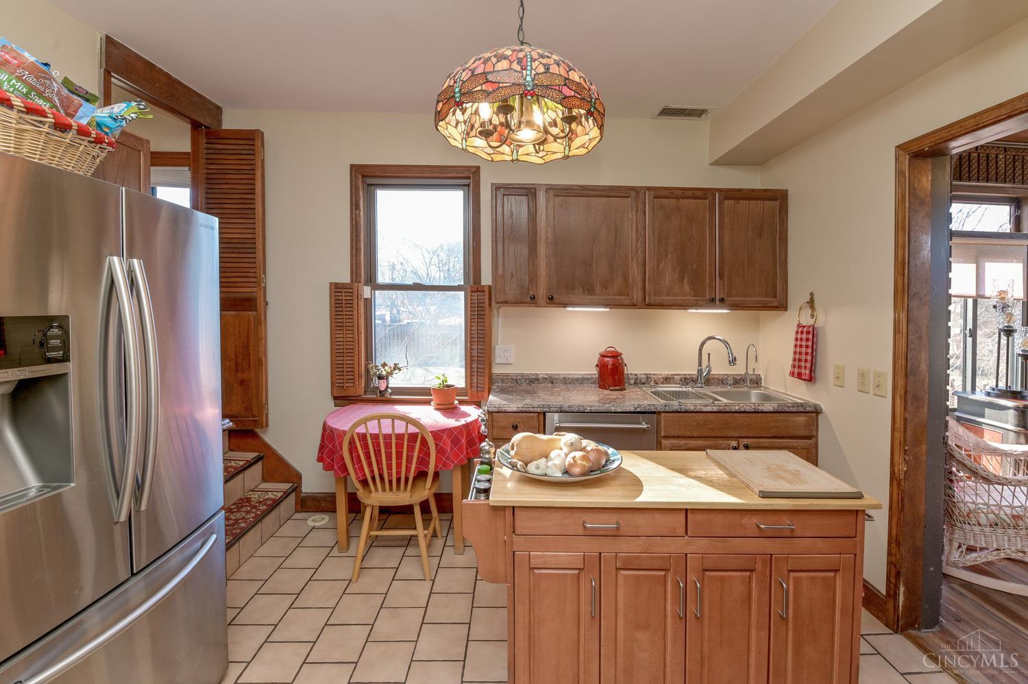 2502 W North Bend Road