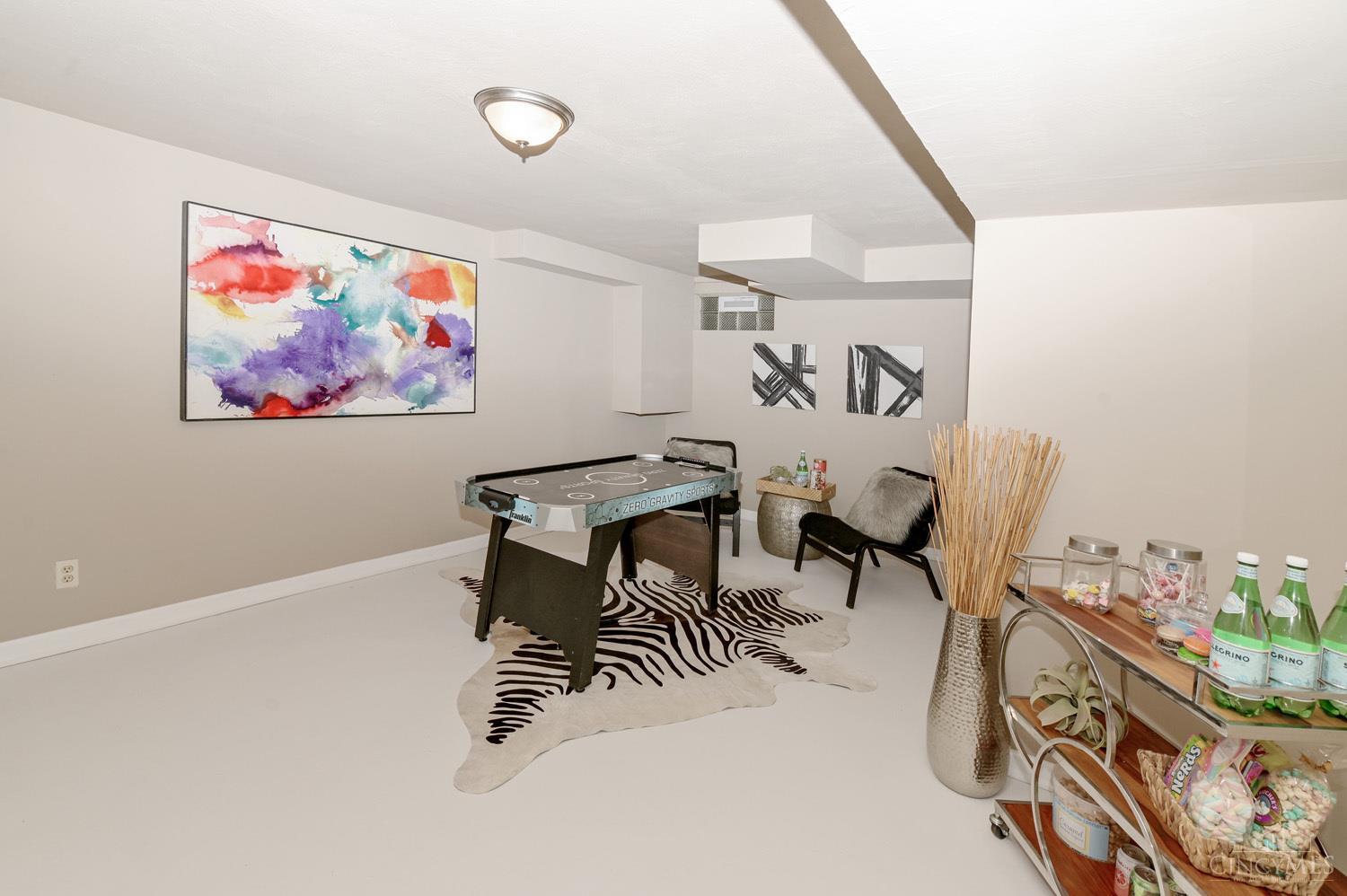 6155 Faircrest Drive