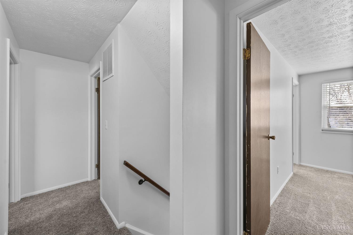 5760 E Tall Oaks Drive