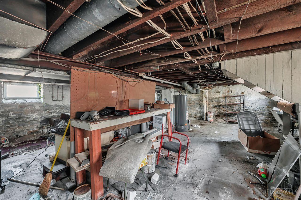 5552 Montgomery Road