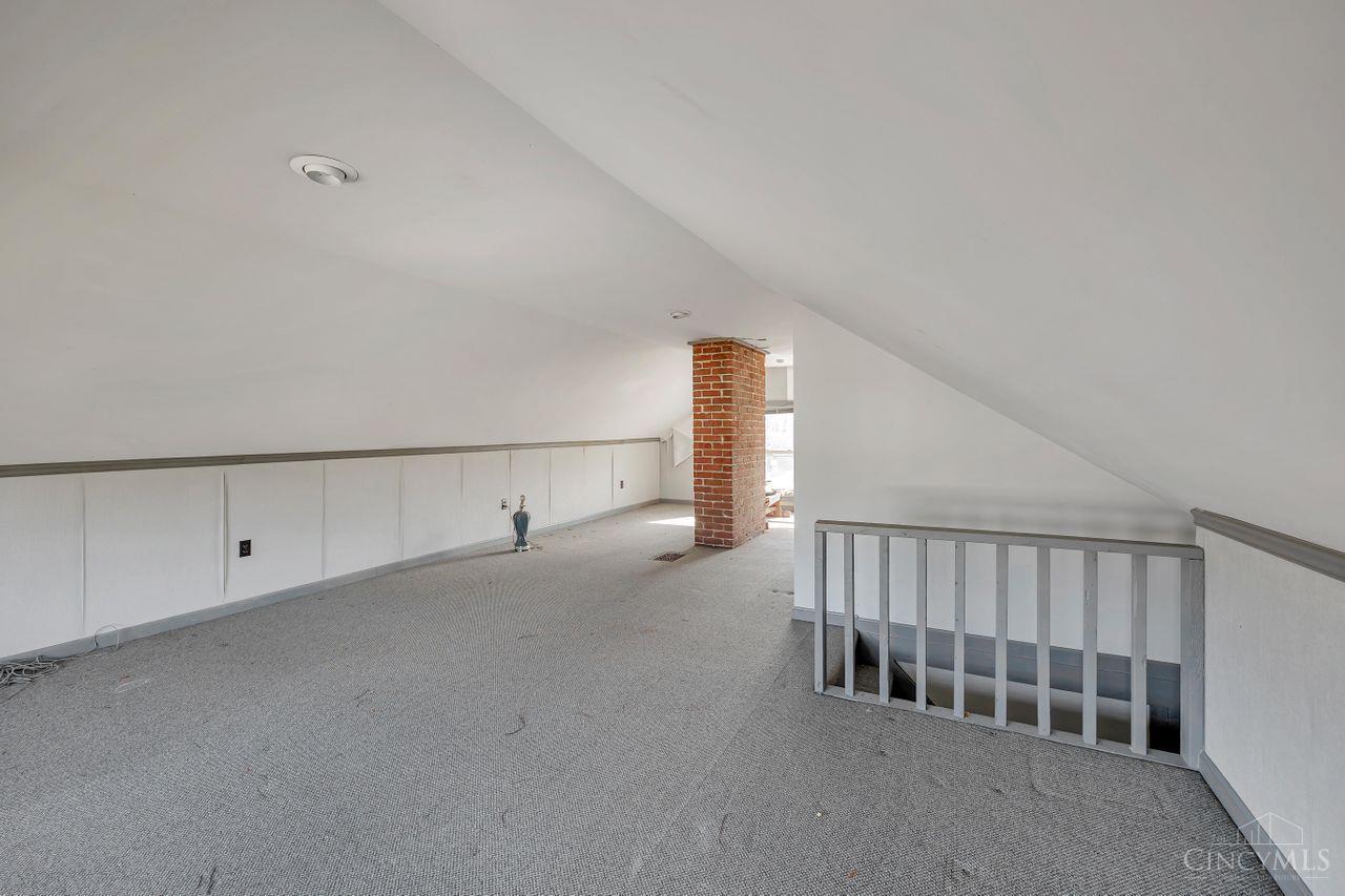 5552 Montgomery Road