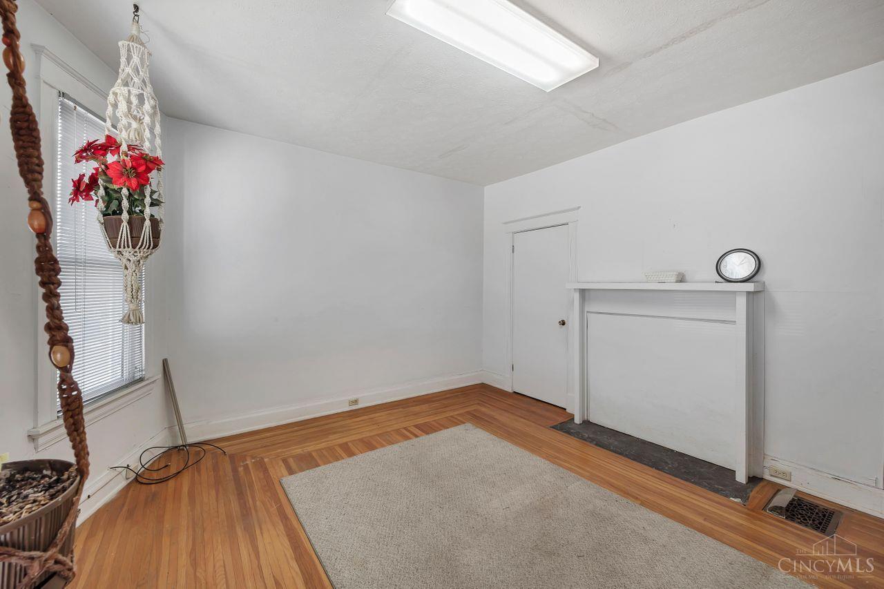 5552 Montgomery Road